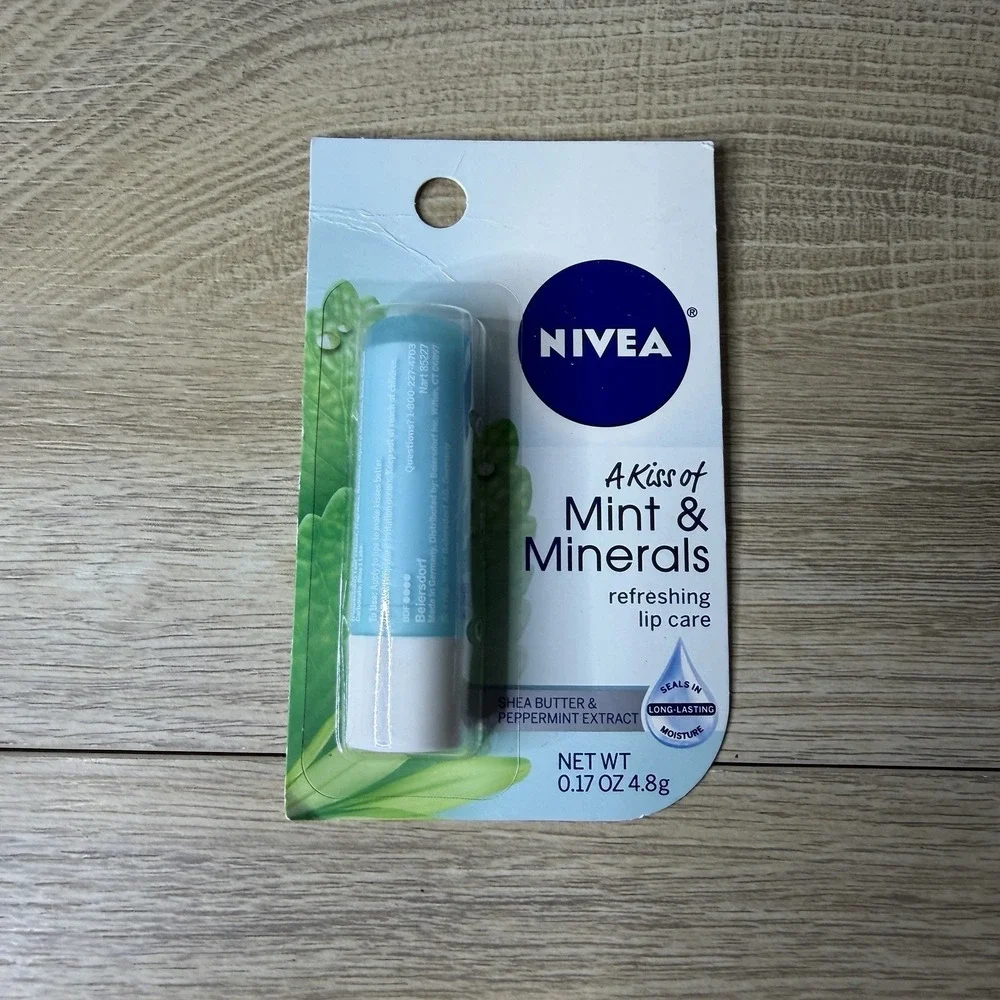 Nivea Lip Balm Bundle Mint Minerals Moisture Shimmer Shea Butter Jojoba‎ Oil Lot